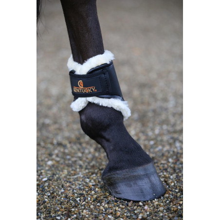 Stinchiere chiuse in cuoio posteriori corte Kentucky