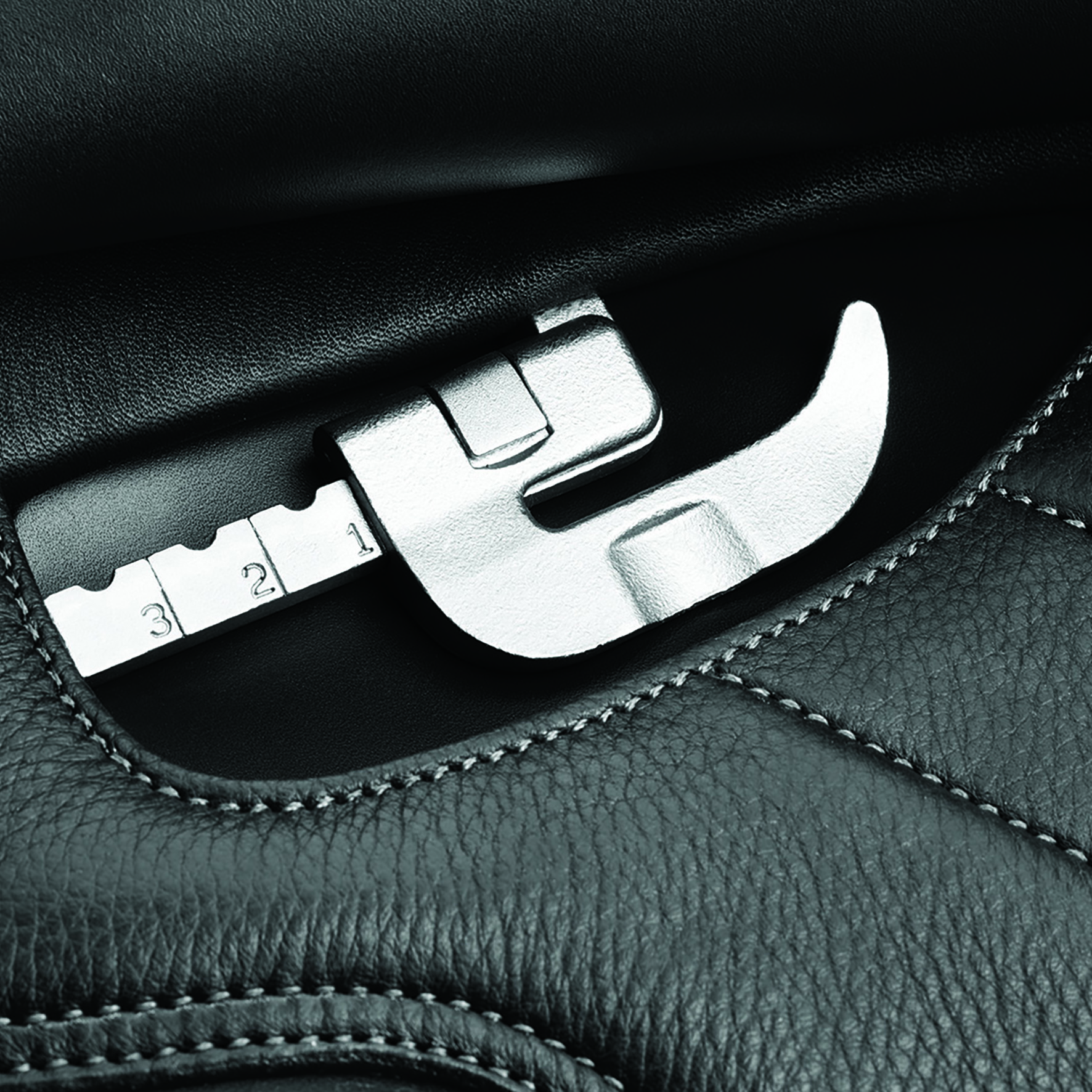 Sella da dressage Bates Plus Nero Sella da dressage Bates Plus Nero