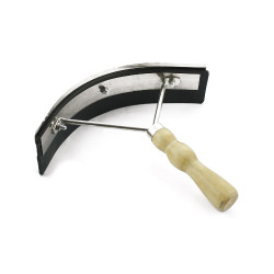 Coltello per il sudore in metallo curvo con manico in legno Umbria Equitazione