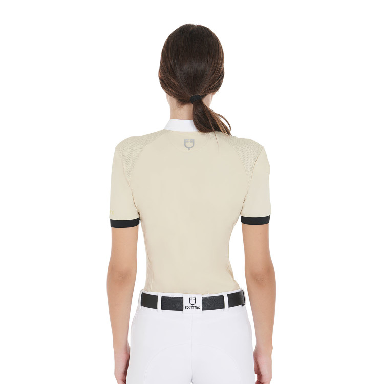 Polo da concorso donna taglio slim con inserti a contrasto sulle spalle Equestro Polo da concorso donna taglio slim con inserti a contrasto sulle spalle Equestro