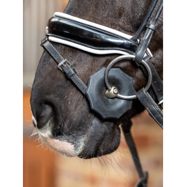 Rondelle para imboccatura in gomma sagomata LeMieux Nero