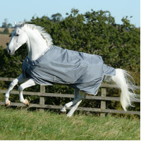 Coperta Bucas Smartex Medium 150g Cancello di ferro Grigio Coperta Bucas Smartex Medium 150g Cancello di ferro Grigio