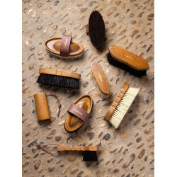 Spazzola per il corpo Artisan LeMieux in lana di pecora Marrone