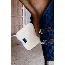 Estensione per petto imbottita in montone vegano Kentucky Marina Blu marino Estensione per petto imbottita in montone vegano Kentucky Marina Blu marino