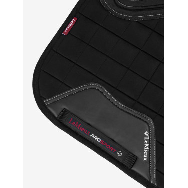 Tappetino LeMieux X-Grip Silicone Dressage Square Nero Tappetino LeMieux X-Grip Silicone Dressage Square Nero