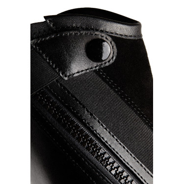 Mini-chaps Horze Wicklow con perforazioni floreali Nero Mini-chaps Horze Wicklow con perforazioni floreali Nero