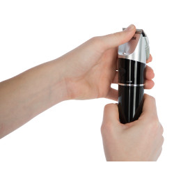 Tosatrice a batteria DeloX Clipster Nero