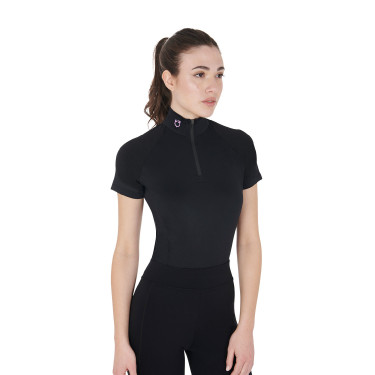 Strato base aderente a maniche corte da donna in tessuto tecnico Equestro Nero / lilla Strato base aderente a maniche corte da donna in tessuto tecnico Equestro Nero / lilla