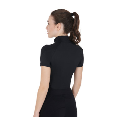Strato base aderente a maniche corte da donna in tessuto tecnico Equestro Nero / lilla Strato base aderente a maniche corte da donna in tessuto tecnico Equestro Nero / lilla