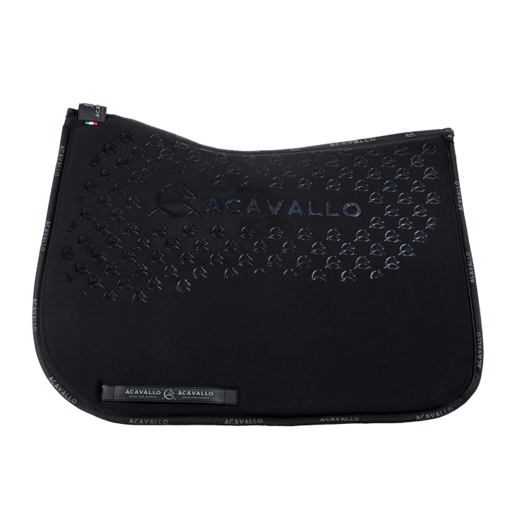 Sottosella da dressage in lycra con grip in gel e parte inferiore in fibra di bambù Acavallo Sottosella da dressage in lycra con grip in gel e parte inferiore in fibra di bambù Acavallo