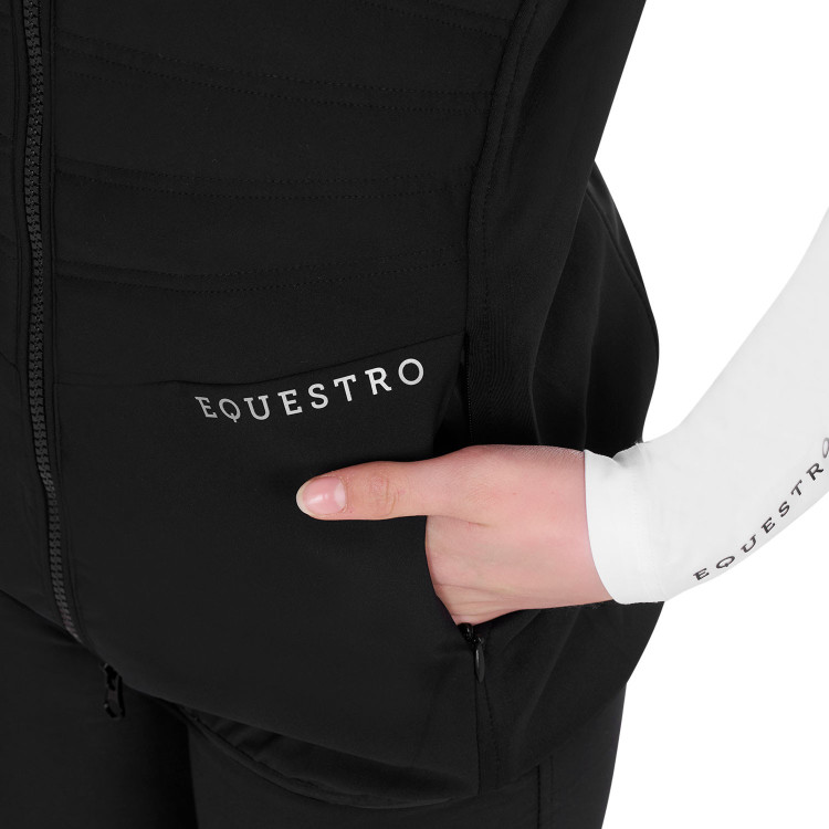 Gilet senza maniche da bambina aderente in tessuto tecnico Equestro Gilet senza maniche da bambina aderente in tessuto tecnico Equestro