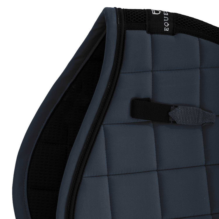 Sottosella da salto in tessuto tecnico traspirante collezione Elegance Equestro Sottosella da salto in tessuto tecnico traspirante collezione Elegance Equestro