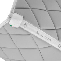 Sottosella da salto in tessuto tecnico con logo GP Equestro Petrolio / nero Blu Sottosella da salto in tessuto tecnico con logo GP Equestro Petrolio / nero Blu