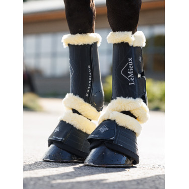 Campanelle per cavallo LeMieux Motionflex Nero / naturale Campanelle per cavallo LeMieux Motionflex Nero / naturale