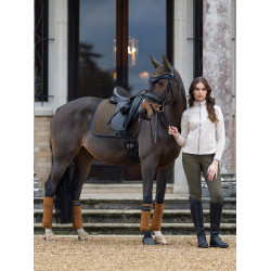 Tappetino LeMieux Suede Dressage Square Alpina Marrone Tappetino LeMieux Suede Dressage Square Alpina Marrone