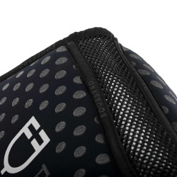 Tappetino in schiuma memory foam con grip in silicone e logo bianco Equestro Marina Blu marino