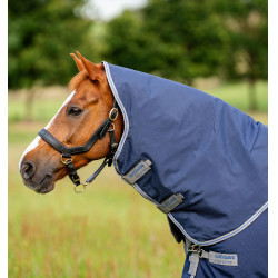 Coperta Horseware Rhino Plus Turnout 0g Marina / grigio titanio / blu classico Blu marino Coperta Horseware Rhino Plus Turnout 0g Marina / grigio titanio / blu classico Blu marino