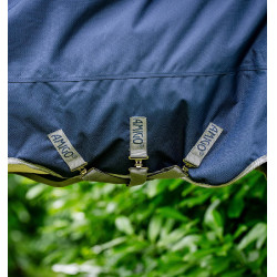 Coperta Horseware Amigo Bravo 12 XL 0g Marina / grigio titanio / argento Blu marino Coperta Horseware Amigo Bravo 12 XL 0g Marina / grigio titanio / argento Blu marino