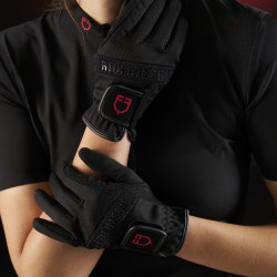 Polo da donna Equestro Ridertechnology a maniche corte con zip Nero Polo da donna Equestro Ridertechnology a maniche corte con zip Nero