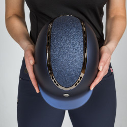 Casco EQ3 Pardus Smooth Top con rotella Back on Track Blu glitterato