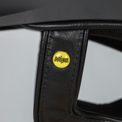 Casco EQ3 Pardus Smooth Top con rotella Back on Track Casco EQ3 Pardus Smooth Top con rotella Back on Track