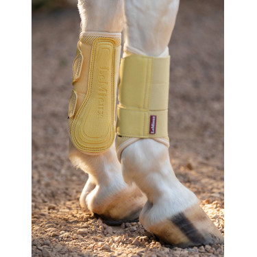 Stinchiere morbide LeMieux mesh Arika Mimosa Stinchiere morbide LeMieux mesh Arika Mimosa