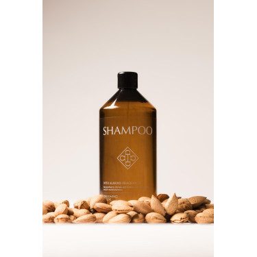 Shampoo Lucidante alla Mandorla Grooming Deluxe Shampoo Lucidante alla Mandorla Grooming Deluxe