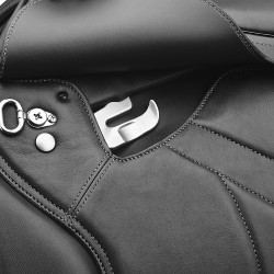 Sella Bates Caprilli Close Contact+ con quartiere avanzato in cuoio Luxe Nero