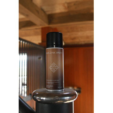 Spray allo Zinco Grooming Deluxe by Kentucky Spray allo Zinco Grooming Deluxe by Kentucky