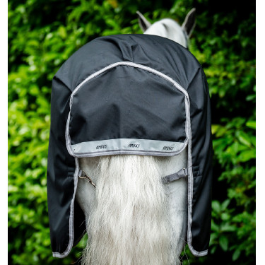 Coperta da Esterno Amigo® Bravo 12 Plus (Leggera 100g) Nero / grigio titanio / argento Coperta da Esterno Amigo® Bravo 12 Plus (Leggera 100g) Nero / grigio titanio / argento