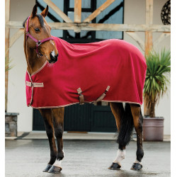Coperta Horseware Amigo Fleece Cooler Mora / talpa Rosso Coperta Horseware Amigo Fleece Cooler Mora / talpa Rosso