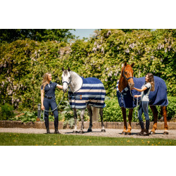 Coperta in pile Horseware Newmarket Cosy Fleece Cooler Marine witney Blu marino Coperta in pile Horseware Newmarket Cosy Fleece Cooler Marine witney Blu marino
