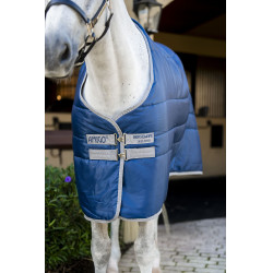 Coperta da scuderia Horseware Amigo Ripstop Insulator Plus Pony 200g Marine / grigio titanio Blu marino Coperta da scuderia Horseware Amigo Ripstop Insulator Plus Pony 200g Marine / grigio titanio Blu marino