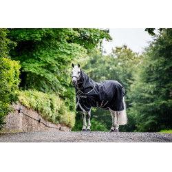 Coperta da Esterno Amigo® Bravo 12 Plus (Leggera 100g) Nero / grigio titanio / argento Coperta da Esterno Amigo® Bravo 12 Plus (Leggera 100g) Nero / grigio titanio / argento