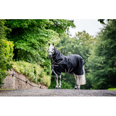 Coperta da Esterno Amigo® Bravo 12 Plus (Leggera 100g) Nero / grigio titanio / argento Coperta da Esterno Amigo® Bravo 12 Plus (Leggera 100g) Nero / grigio titanio / argento