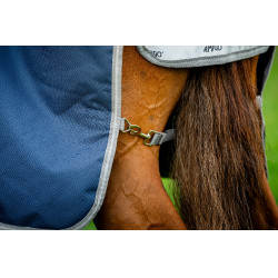 Coperta Horseware Amigo 1200D Turnout 0g Marino / grigio titanio / argento Blu marino Coperta Horseware Amigo 1200D Turnout 0g Marino / grigio titanio / argento Blu marino