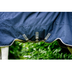 Coperta Horseware Amigo 1200D XL Turnout 150g Marino / grigio titanio / argento Blu marino Coperta Horseware Amigo 1200D XL Turnout 150g Marino / grigio titanio / argento Blu marino