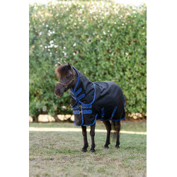 Coperta Horseware Amigo Ripstop 900D Plus Petite Turnout 0g Nero / blu classico Coperta Horseware Amigo Ripstop 900D Plus Petite Turnout 0g Nero / blu classico