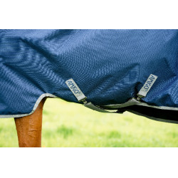 Coperta Horseware Amigo Ripstop 900D Turnout 100g Marine / grigio titanio Blu marino Coperta Horseware Amigo Ripstop 900D Turnout 100g Marine / grigio titanio Blu marino