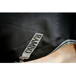 Coperta Horseware Rambo 1680D Turnout 450g VL Nero / temporale / grigio argento Coperta Horseware Rambo 1680D Turnout 450g VL Nero / temporale / grigio argento
