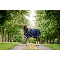 Coperta Horseware Rambo 1680D Turnout Plus 100g Marino / temporale / grigio argento Blu marino Coperta Horseware Rambo 1680D Turnout Plus 100g Marino / temporale / grigio argento Blu marino
