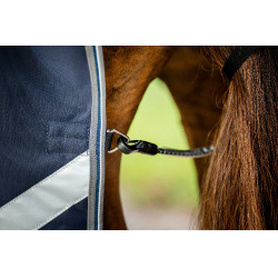 Coperta Horseware Rambo 1680D Turnout Plus 100g Marino / temporale / grigio argento Blu marino Coperta Horseware Rambo 1680D Turnout Plus 100g Marino / temporale / grigio argento Blu marino