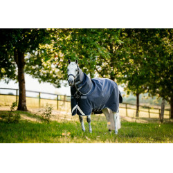 Coperta Horseware Rambo 1680D Turnout Plus 100g Marino / temporale / grigio argento Blu marino Coperta Horseware Rambo 1680D Turnout Plus 100g Marino / temporale / grigio argento Blu marino