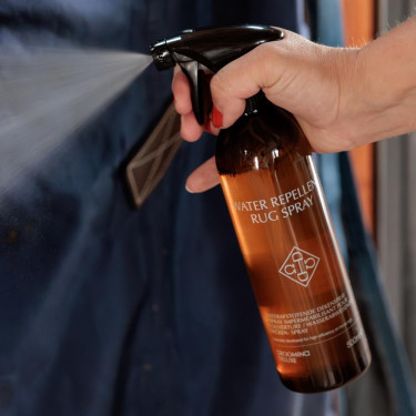 Spray Idrorepellente Grooming Deluxe by Kentucky per coperture Spray Idrorepellente Grooming Deluxe by Kentucky per coperture