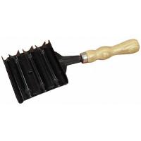 Striglia metallica quadrata a T di T Legno Beige