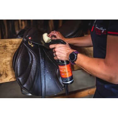 Spray rivitalizzante Belvoir® Carr & Day & Martin Tack Conditioner Spray rivitalizzante Belvoir® Carr & Day & Martin Tack Conditioner