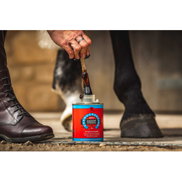 Óleo para cascos Carr & Day & Martin Hoof Dressing Cornucrescine Óleo para cascos Carr & Day & Martin Hoof Dressing Cornucrescine