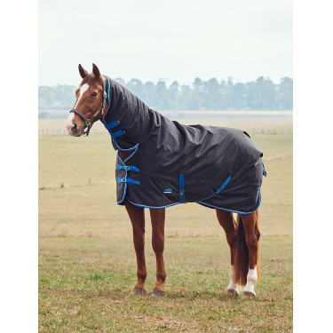 Coperta Weatherbeeta ComFiTec Tyro Turnout 220 g Combo collo integrato Nero / cobalto Coperta Weatherbeeta ComFiTec Tyro Turnout 220 g Combo collo integrato Nero / cobalto