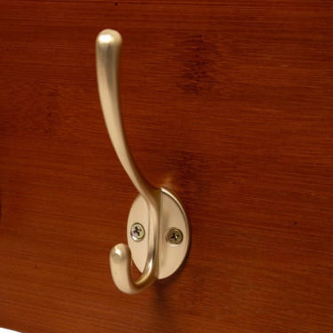 Porta cinghie e giacche 10 ganci Grooming Deluxe by Kentucky Legno Beige Porta cinghie e giacche 10 ganci Grooming Deluxe by Kentucky Legno Beige