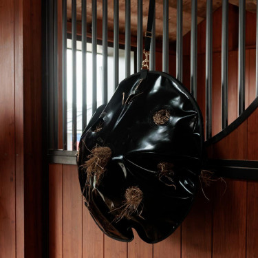 Sacca per fieno Play & Slowfeeder rotonda Grooming Deluxe by Kentucky Nero